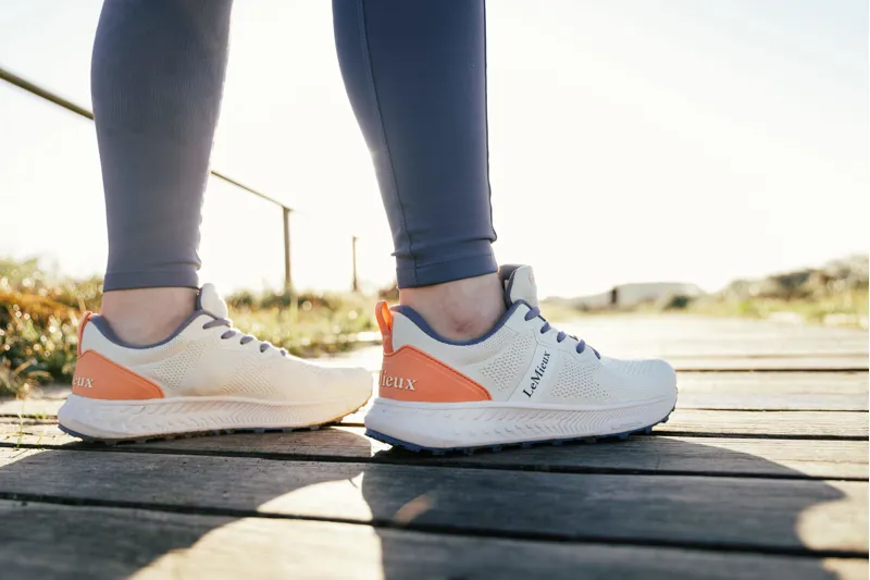 LeMieux Trax-Lite Trainer Ecru-6