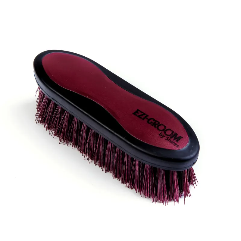 EZI-GROOM Grip Dandy Brush Burgundy Small-1