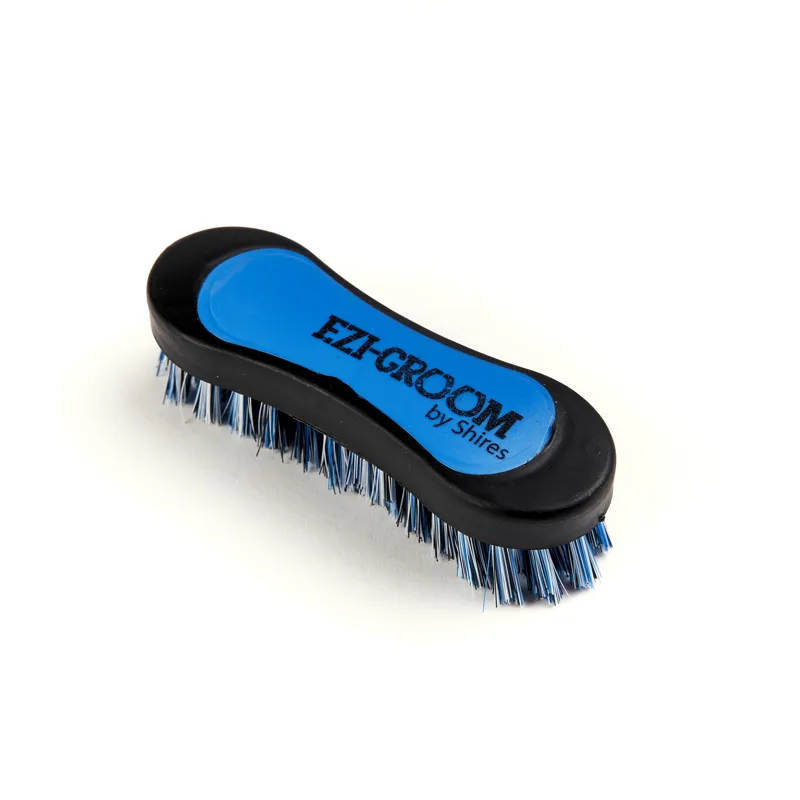 Ezi-Groom Grip Face Brush Bright Blue Small