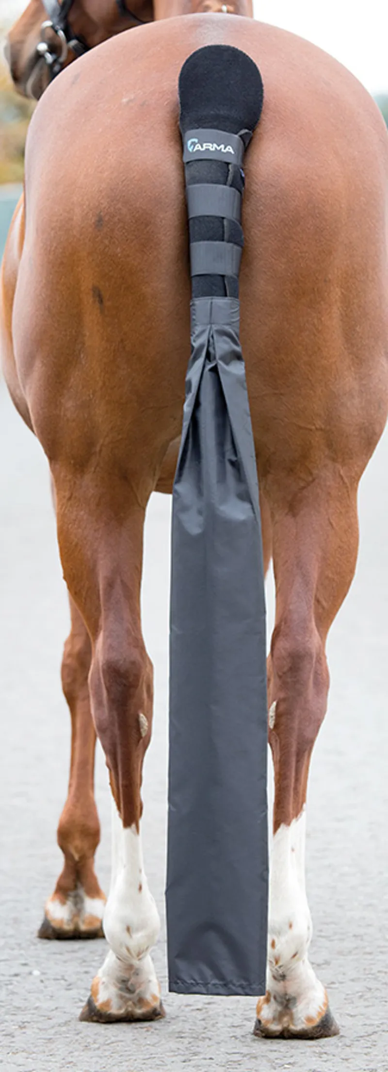 ARMA Tail Guard With Detachable Tail Bag Black one size