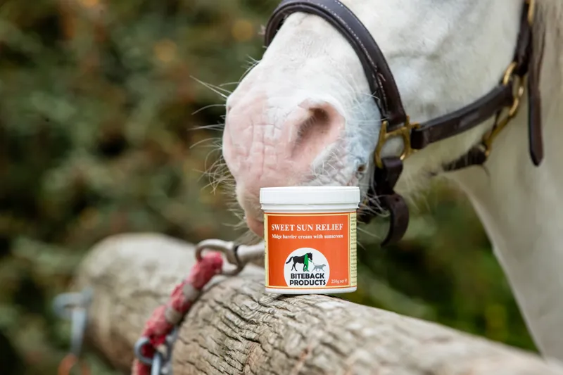 Biteback For Horses Sweet Sun Relief Cream 250g-2