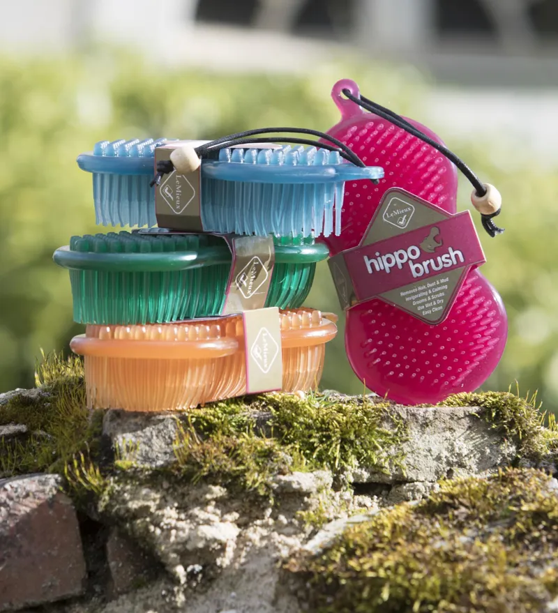 LeMieux Hippo Brush Green-3