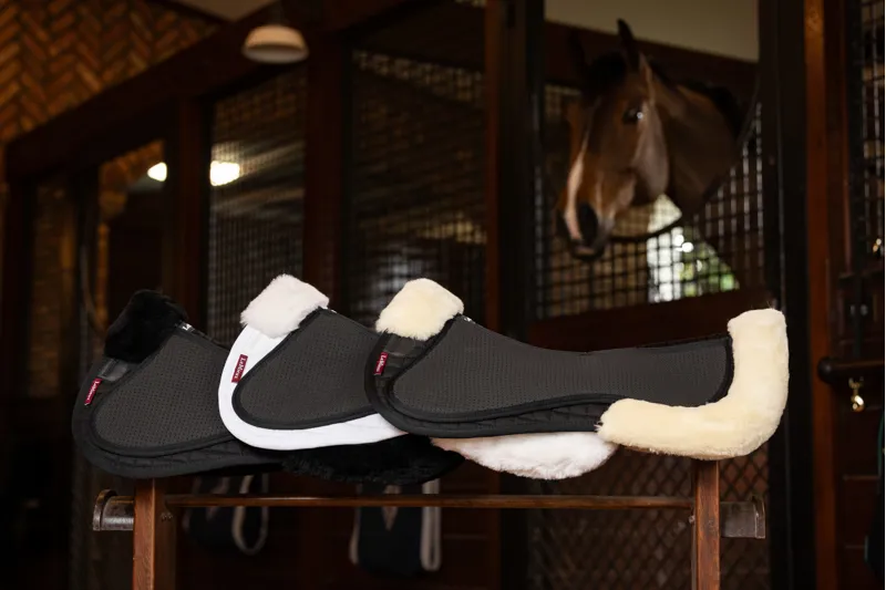 LeMieux Streamline Half Pad Black/Black-3