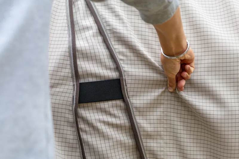 LeMieux Kudos Field Rug Stone-3