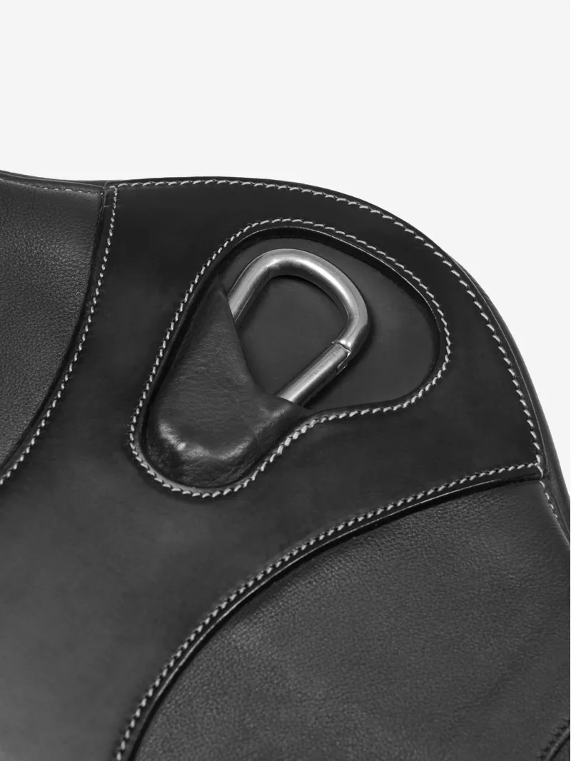 LeMieux Arika Contoured Long Stud Girth Black-2