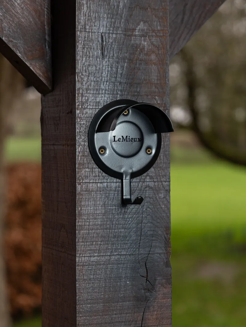 LeMieux Bridle Bracket Black-2