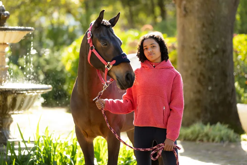 LeMieux Vogue Headcollar and Leadrope Cranberry/Navy-2