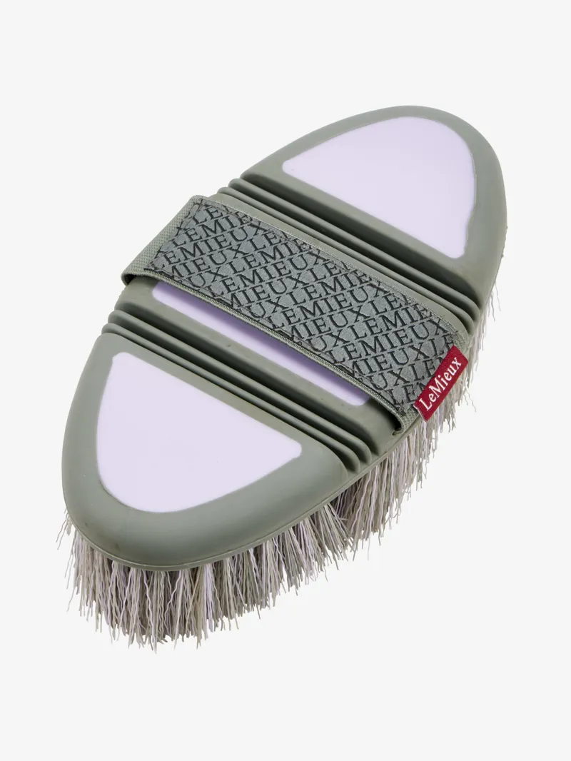 LeMieux Flexi Flicky Brush Lilac/Rosemary