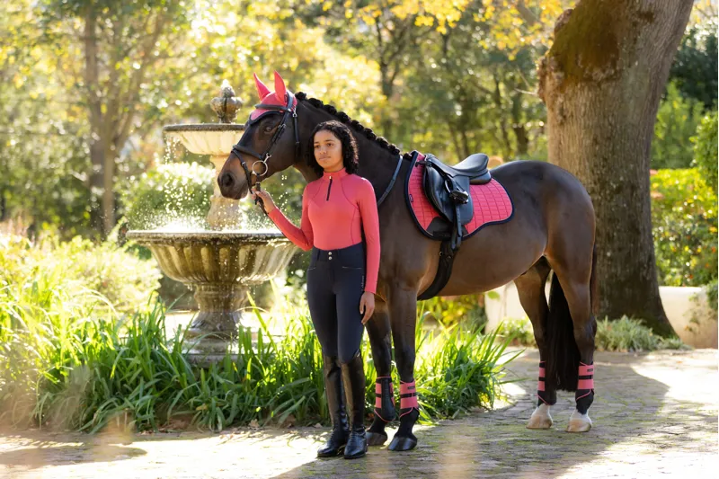 LeMieux Suede GP Square Cranberry-1