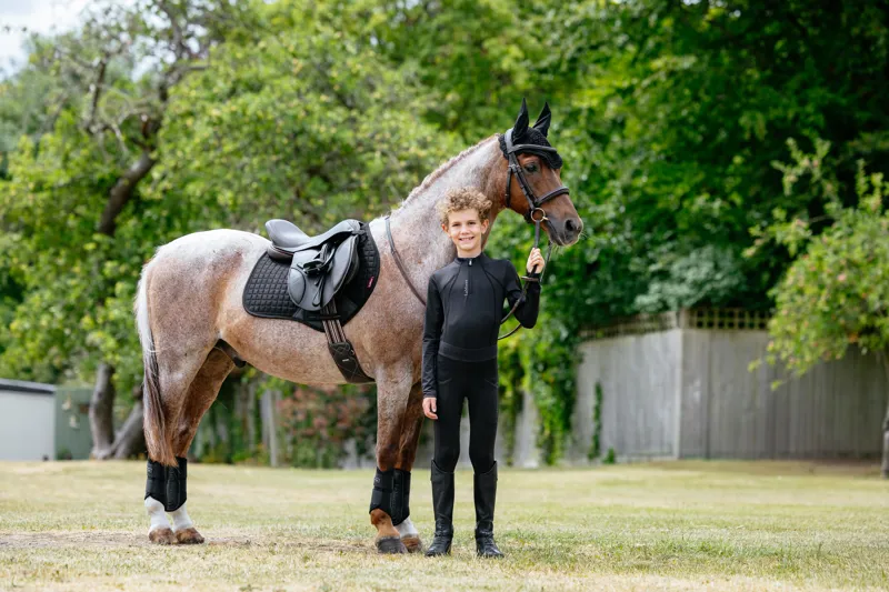 LeMieux Mini Suede Close Contact Square Black-1