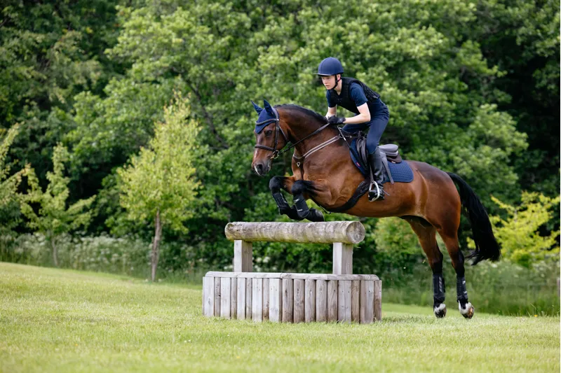 LeMieux Cotton Close Contact Square Navy-1