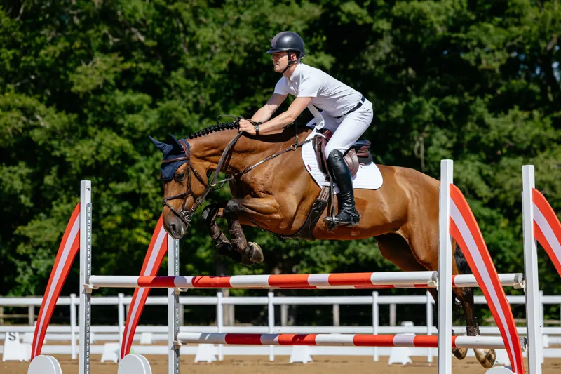 LeMieux Cotton Close Contact Square White-1