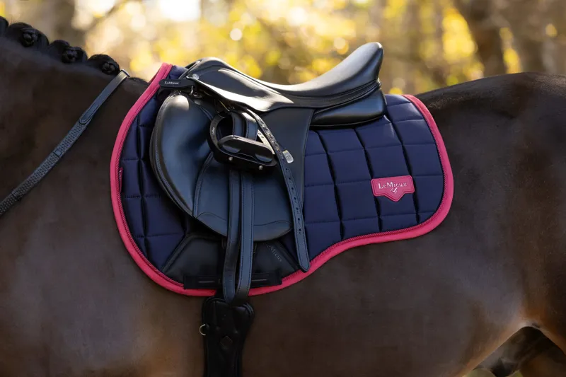 LeMieux Loire Classic GP Square Navy/Cranberry-1