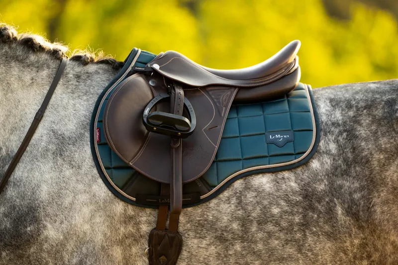 LeMieux Loire Classic GP Square in Jungle-1