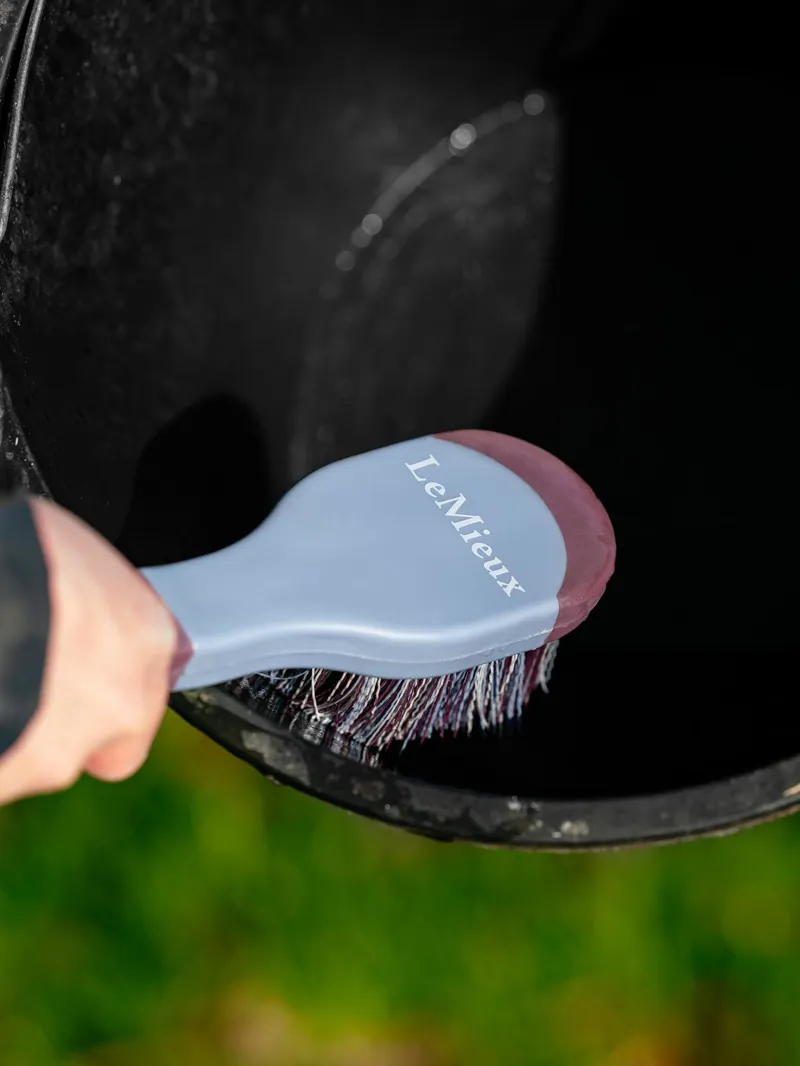 LeMieux Bucket Brush in Powder Blue and Mallow-2