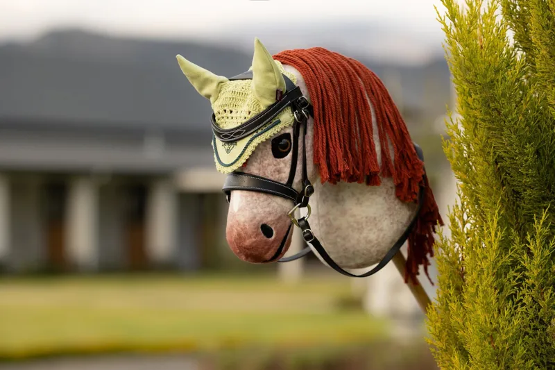 LeMieux Hobby Horse Fly Hood Macaron-1