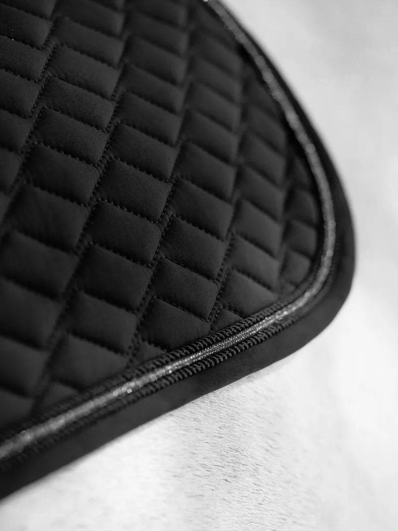LeMieux Brilliance Close Contact Square Black-1