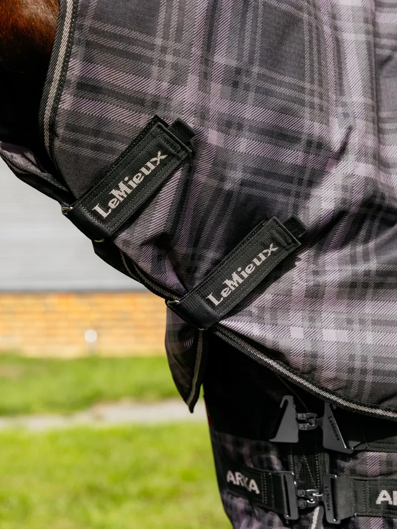 LeMieux Arika Heritage Check Turnout Rug 100g Cocoa-4