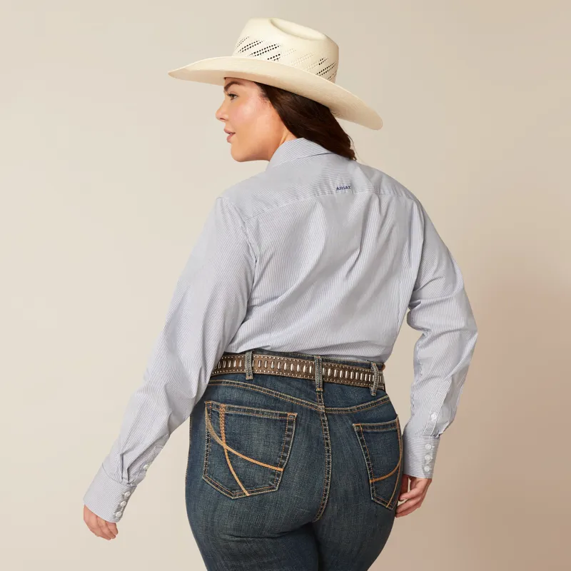 Ariat Women's Kirby Stretch Western Shirt in True Blue-3