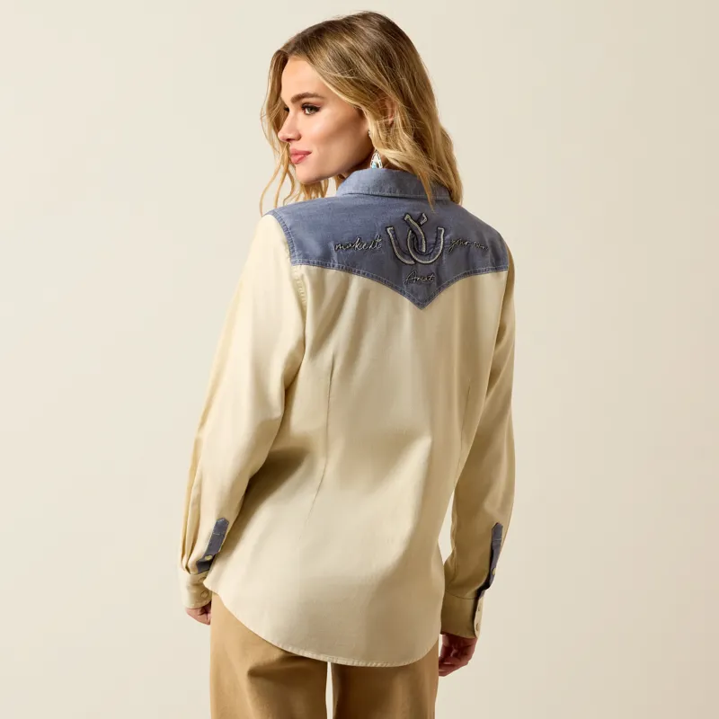 Ariat Womens Horseshoe Western Snap Shirt in Summer Sand and Chambray-2