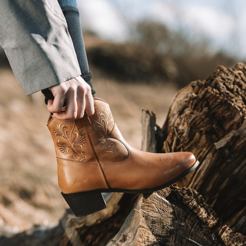 Mountain Womens Horse Loretta Western Boot Brown-2
