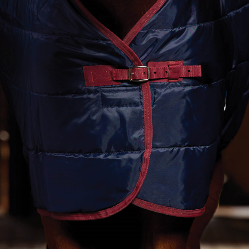 Weatherbeeta Comfitec 210D Channel Quilt Stable Standard Neck 220G Navy/Burgundy-2