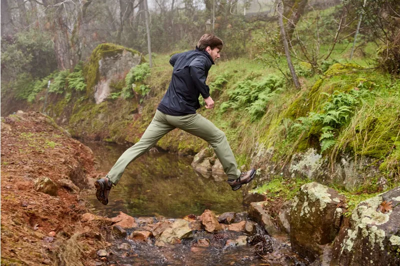 Ariat Mens Waterproof Traverse Hiking Shoe in Brown Bark-4