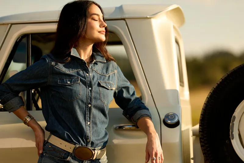 Ariat Womens Farriday Denim Shirt Bluelight-3